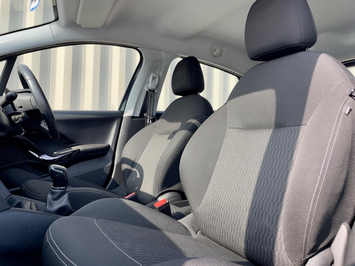 Used Peugeot 208 2018 for sale - 77993710: Photo 43