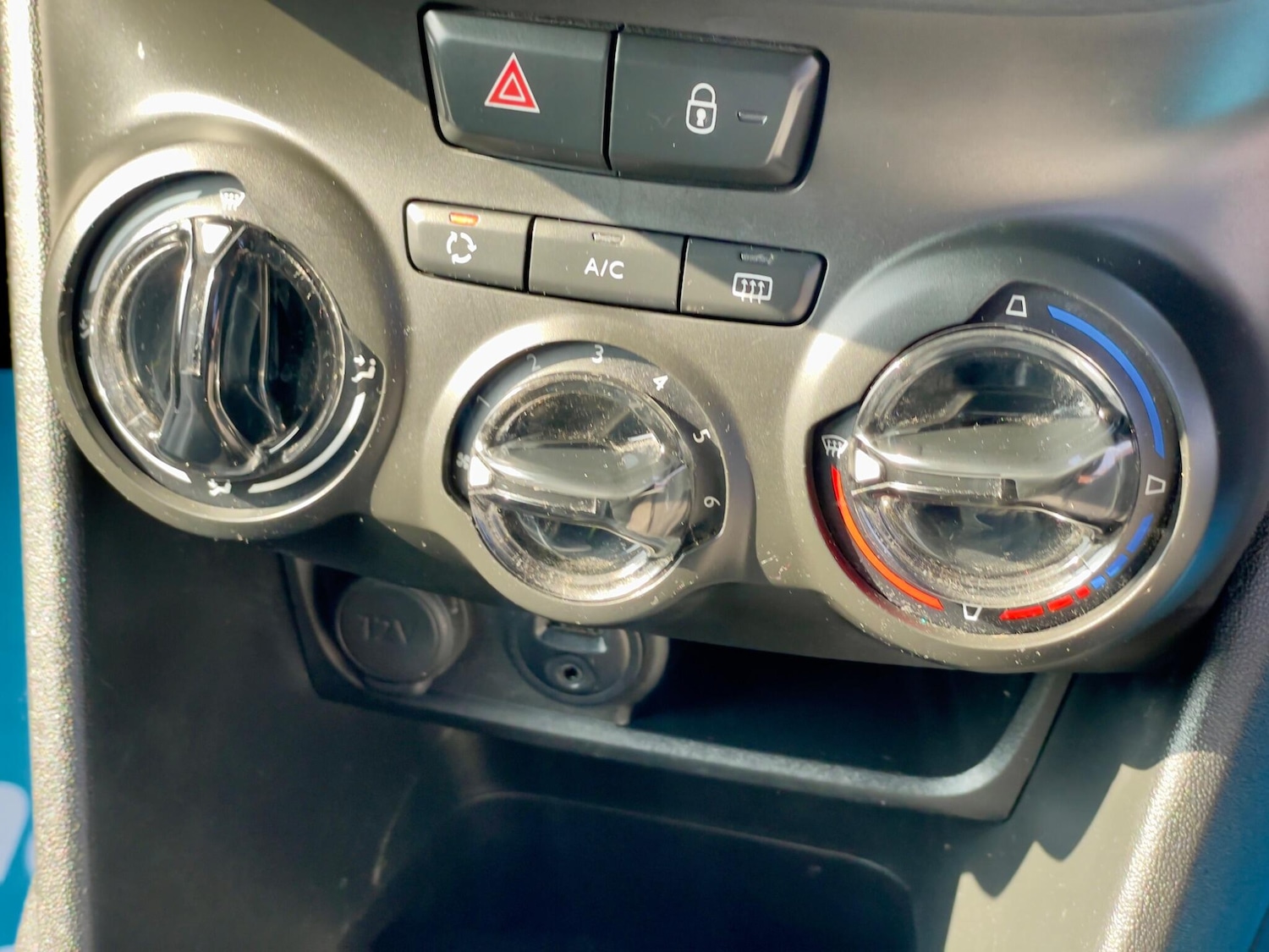 Used Peugeot 208 2018 for sale - 77993710: Photo 47