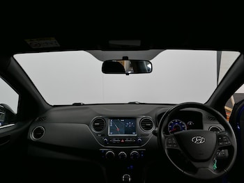 Used Hyundai i10 2018 for sale - 78525741: Photo