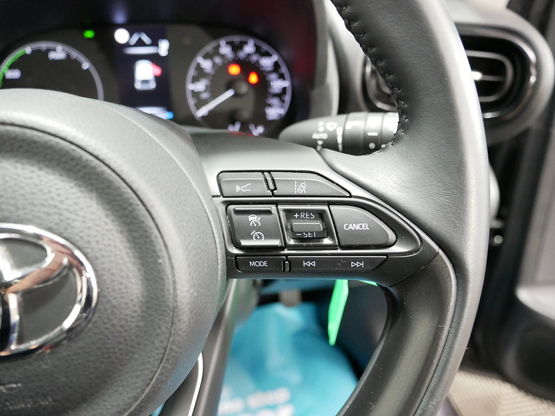 Used Toyota Yaris 2022 for sale - 76396529: Photo 24