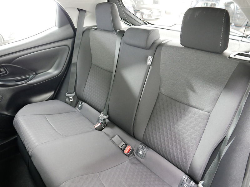 Used Toyota Yaris 2022 for sale - 76396529: Photo 35