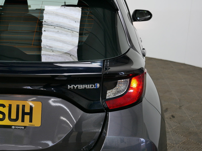 Used Toyota Yaris 2022 for sale - 76396529: Photo 48