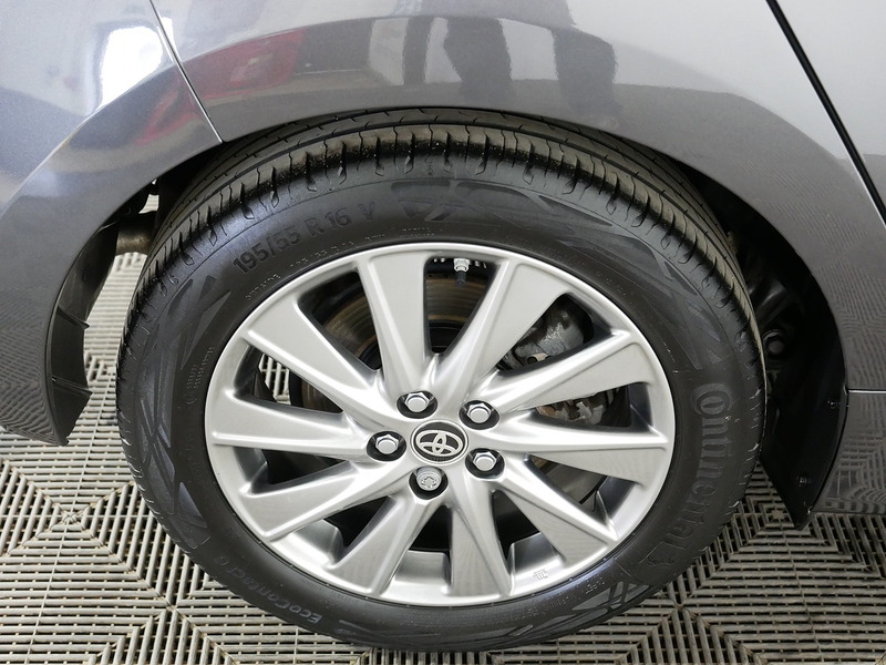 Used Toyota Yaris 2022 for sale - 76396529: Photo 51