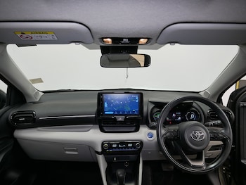 Used Toyota Yaris 2023 for sale - 79535335: Photo