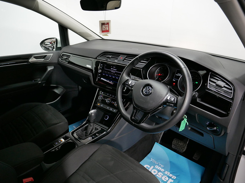 Used Volkswagen Touran 2020 for sale - 76396579: Photo 29