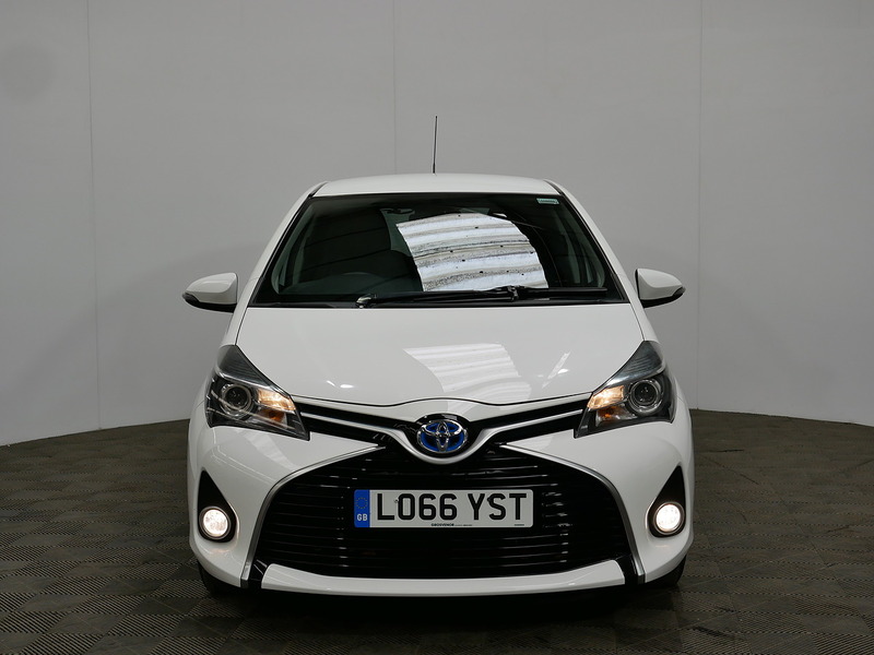 Used Toyota Yaris 2017 for sale - 76396531: Photo 3