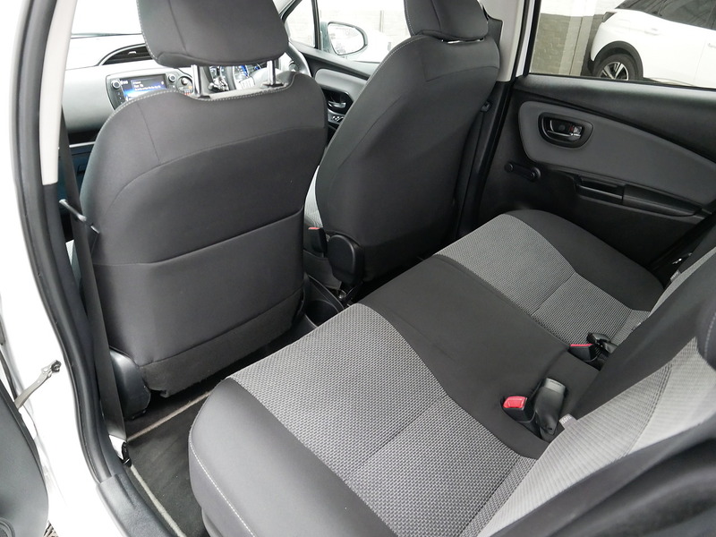 Used Toyota Yaris 2017 for sale - 76396531: Photo 35