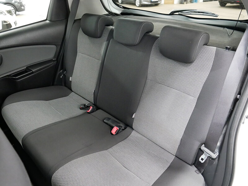 Used Toyota Yaris 2017 for sale - 76396531: Photo 37