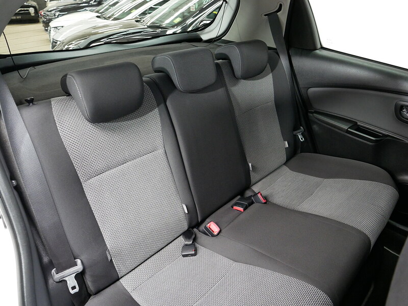 Used Toyota Yaris 2017 for sale - 76396531: Photo 39