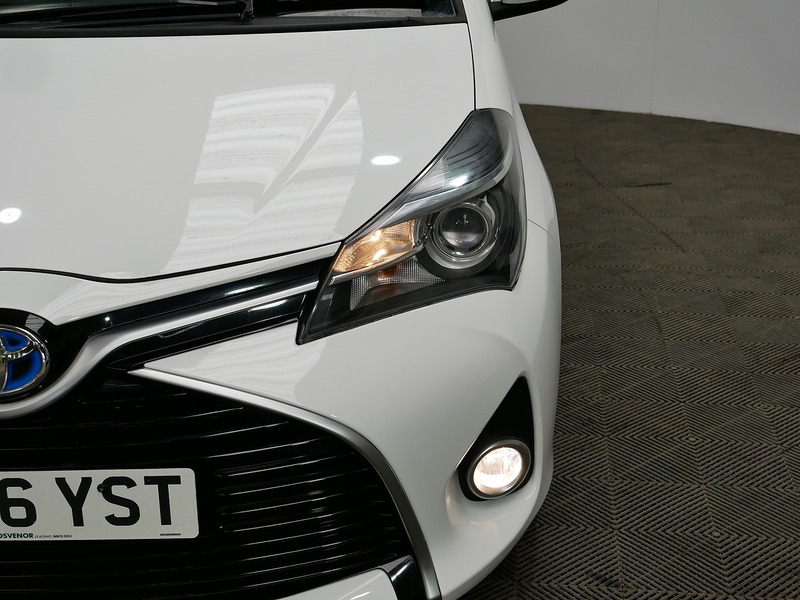 Used Toyota Yaris 2017 for sale - 76396531: Photo 46