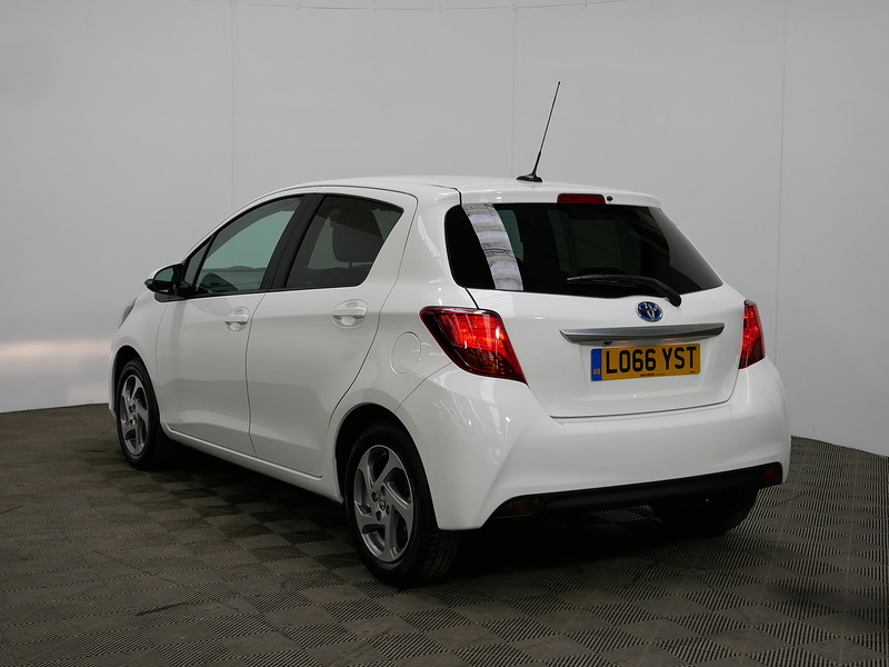 Used Toyota Yaris 2017 for sale - 76396531: Photo 7