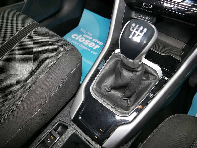 Used Volkswagen T-Roc 2022 for sale - 76396597: Photo 22