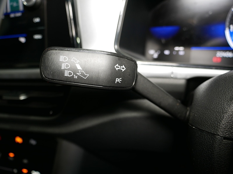 Used Volkswagen T-Roc 2022 for sale - 76396597: Photo 26