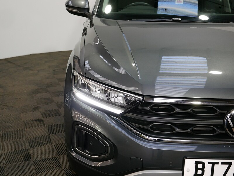 Used Volkswagen T-Roc 2022 for sale - 76396597: Photo 45
