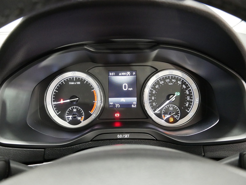 Used Skoda Karoq 2020 for sale - 76396594: Photo 11