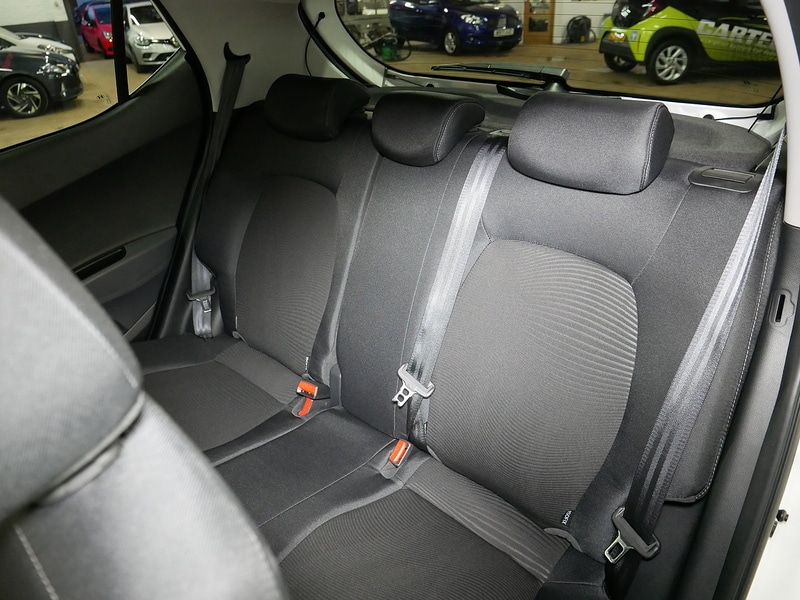 Used Hyundai i10 2019 for sale - 76407118: Photo 36