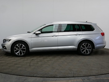 Used Volkswagen Passat 2020 for sale - 76396521: Photo