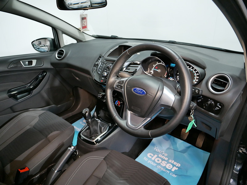 Used Ford Fiesta 2014 for sale - 76396580: Photo 24