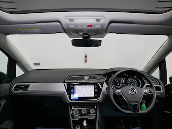 Used Volkswagen Touran 2021 for sale - 79514443: Photo