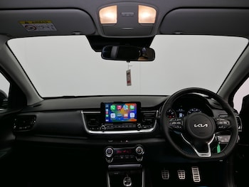 Used Kia Stonic 2023 for sale - 78525736: Photo