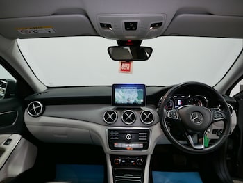 Used Mercedes-Benz GLA 2018 for sale - 76396621: Photo