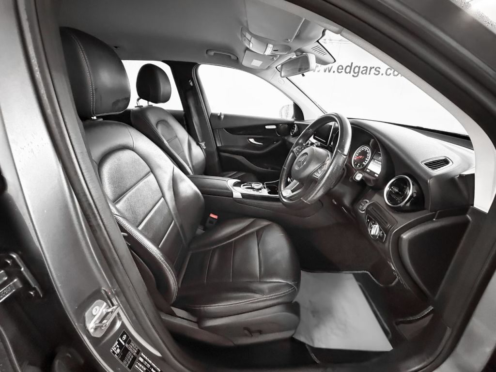 Used Mercedes-Benz GLC 2019 for sale - 77805348: Photo 11