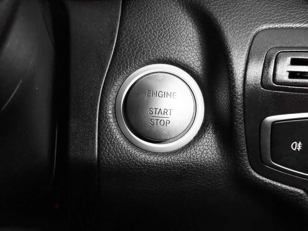 Used Mercedes-Benz GLC 2019 for sale - 77805348: Photo 6