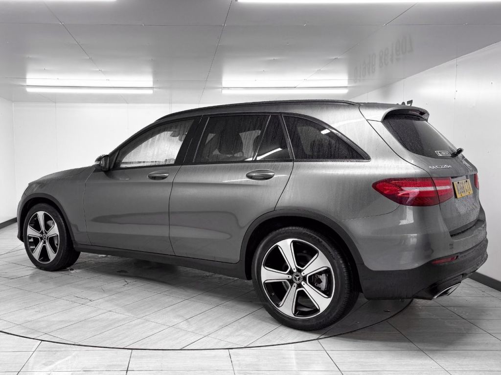 Used Mercedes-Benz GLC 2019 for sale - 77805348: Photo 7