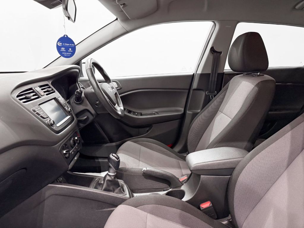 Used Hyundai i20 2020 for sale - 77349889: Photo 9