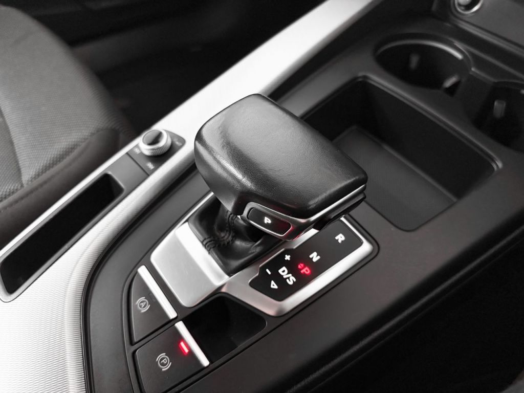 Used Audi A4 2022 for sale - 77666077: Photo 3