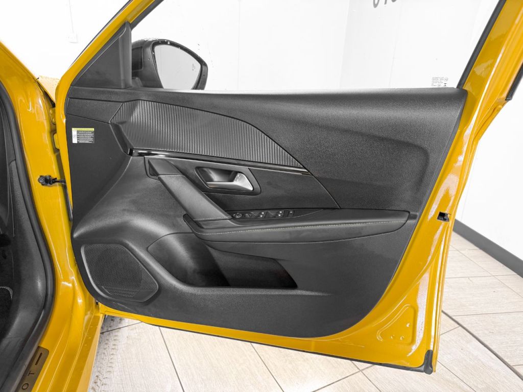 Used Peugeot 208 2022 for sale - 77378867: Photo 9