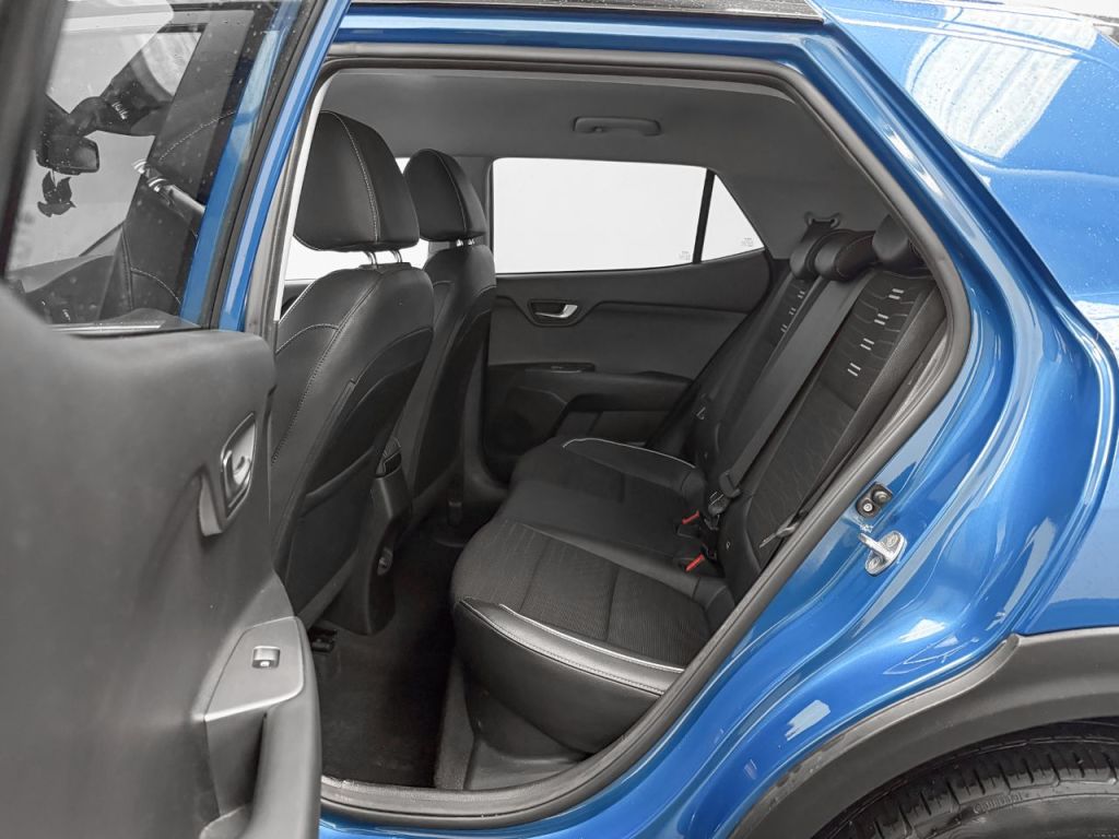 Used Kia Stonic 2022 for sale - 77349897: Photo 10