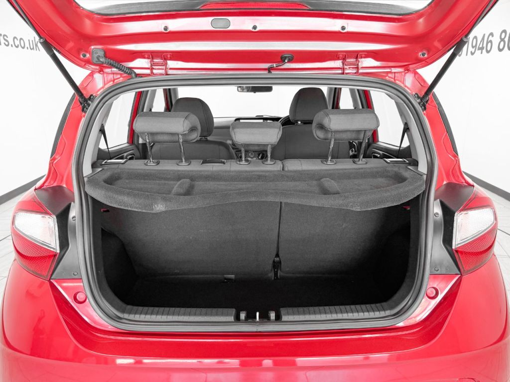 Used Hyundai i10 2022 for sale - 77378844: Photo 12