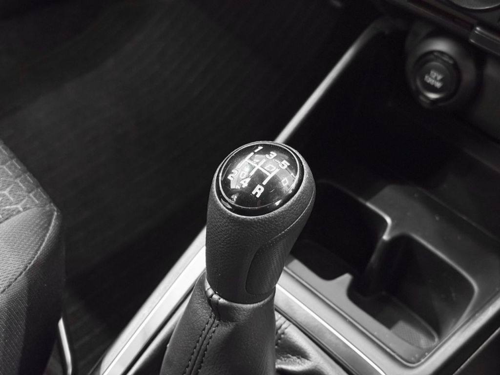 Used Suzuki Swift 2023 for sale - 77349893: Photo 13