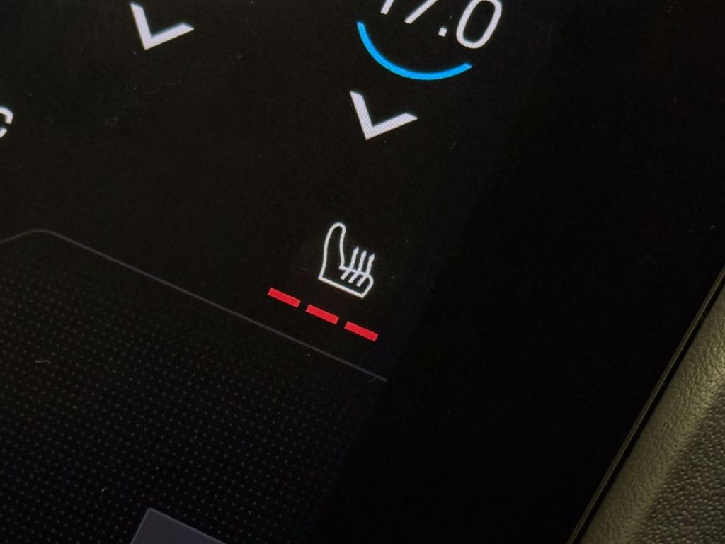 Used Porsche Taycan 2022 for sale - 77349911: Photo 21