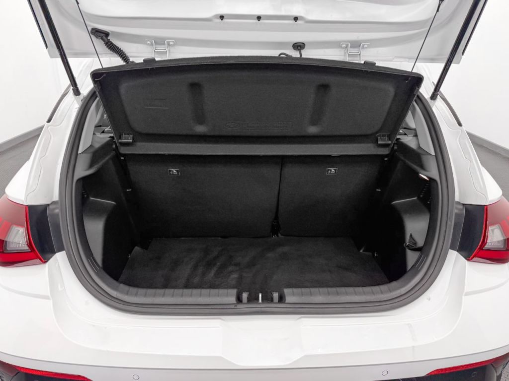 Used Hyundai i20 2024 for sale - 77349909: Photo 11