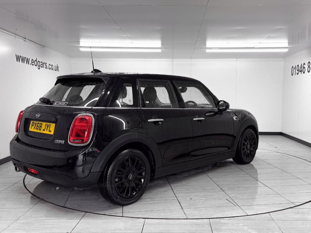 Used MINI Hatch 2018 for sale - 77620839: Photo 17