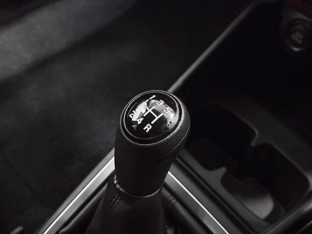 Used Suzuki Swift 2023 for sale - 77349885: Photo 13