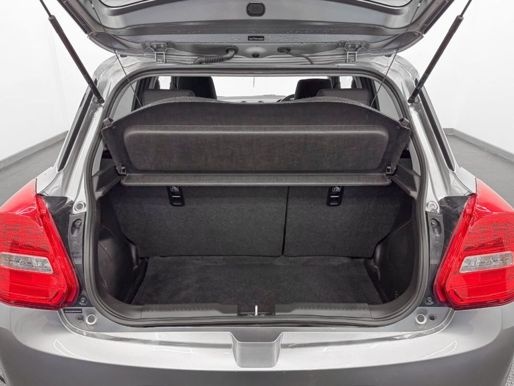 Used Suzuki Swift 2022 for sale - 77349921: Photo 11