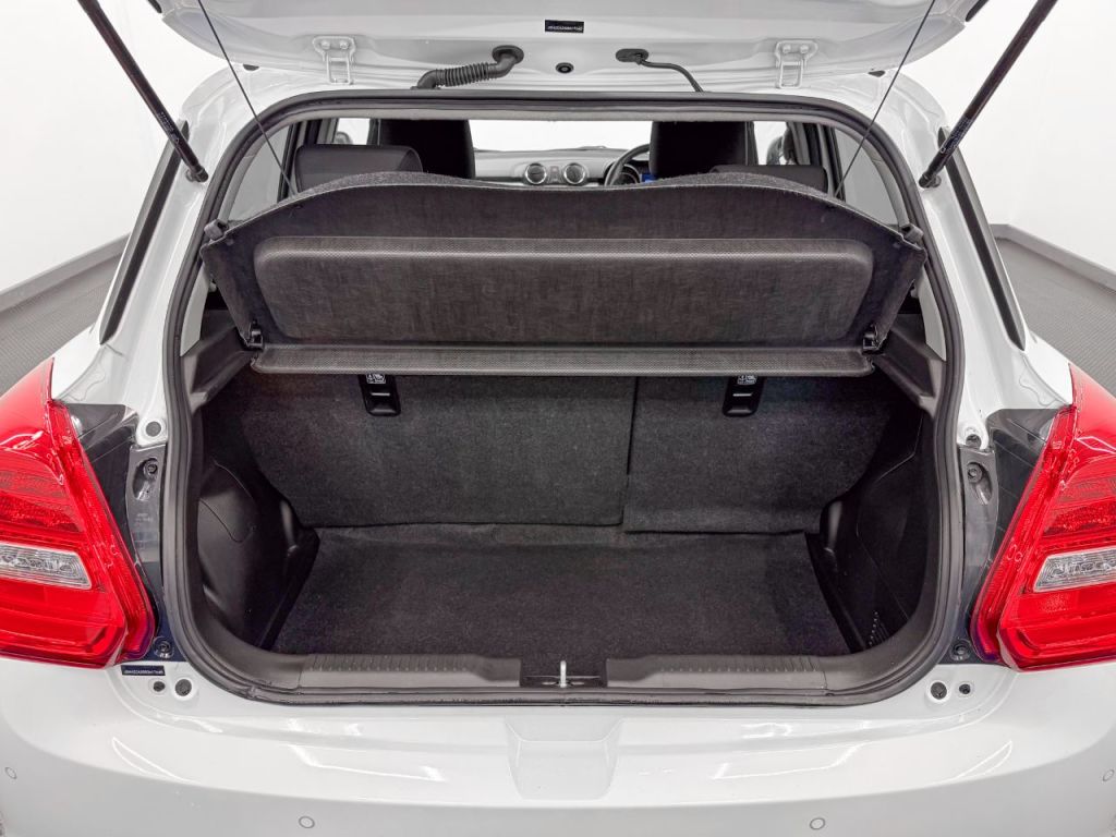 Used Suzuki Swift 2024 for sale - 77349920: Photo 11