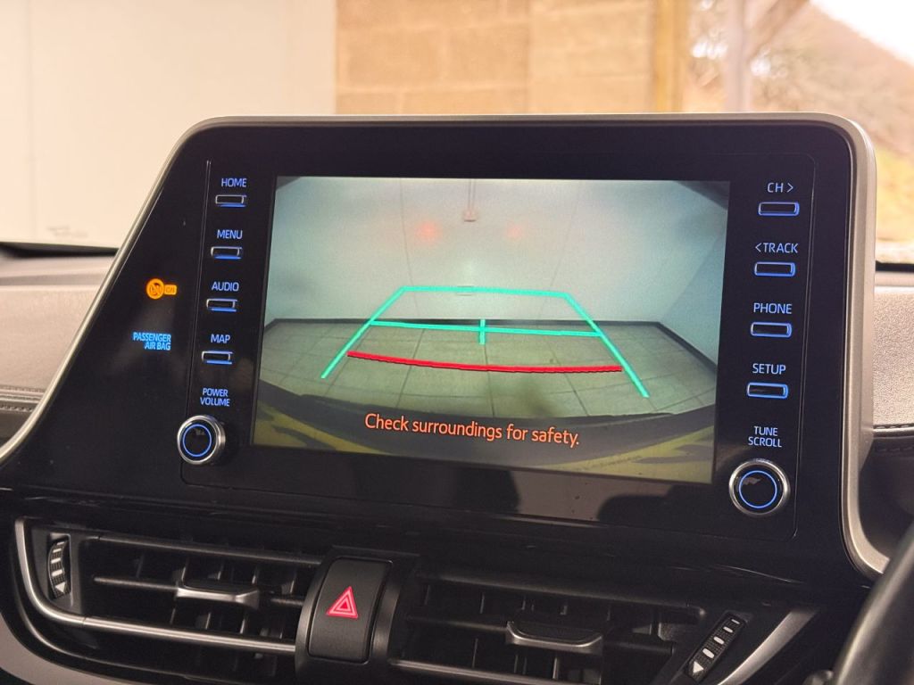 Used Toyota C-HR 2020 for sale - 77641883: Photo 4