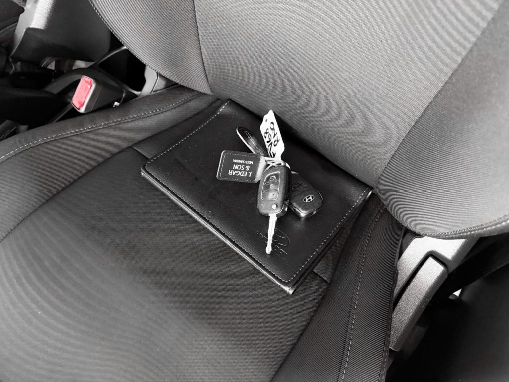 Used Hyundai i10 2018 for sale - 77904579: Photo 11