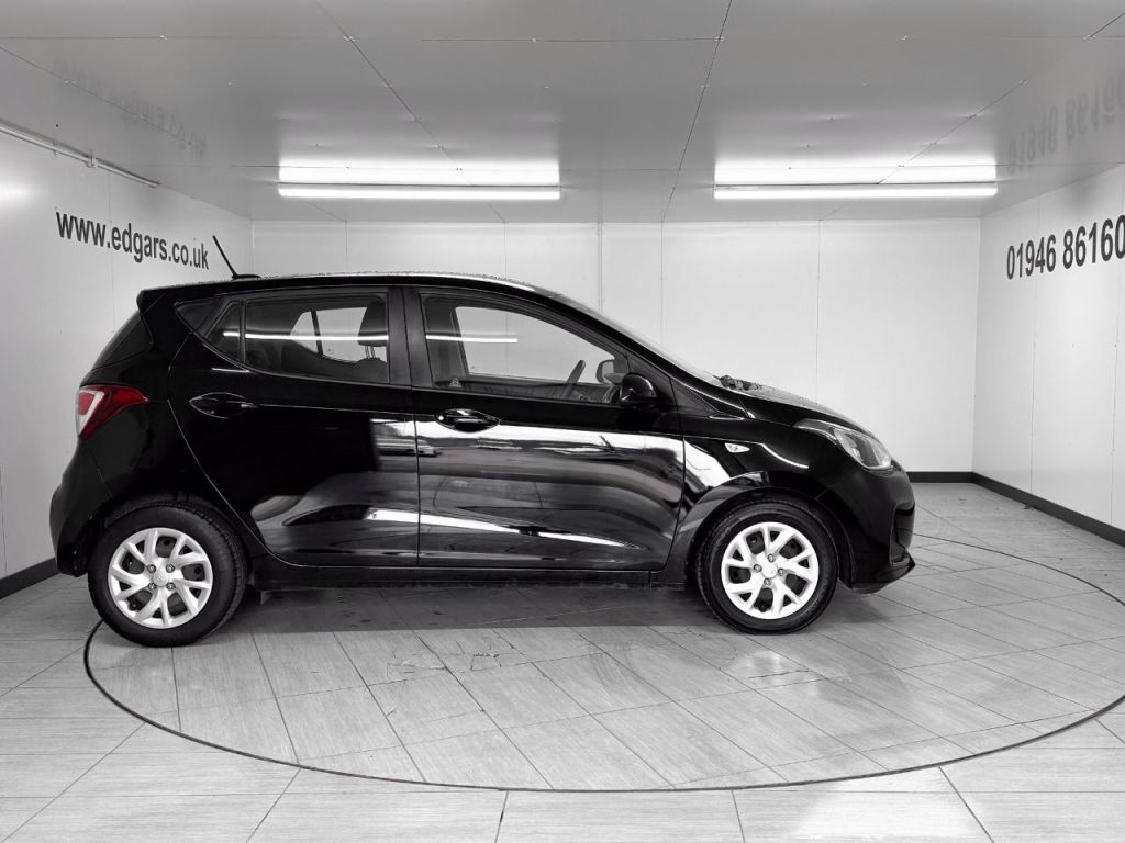 Used Hyundai i10 2018 for sale - 77904579: Photo 17