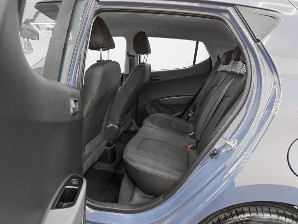 Used Hyundai i10 2018 for sale - 77349914: Photo 10