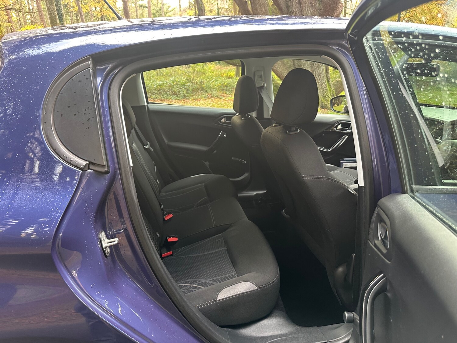 Used Peugeot 208 2015 for sale - 76785486: Photo 10