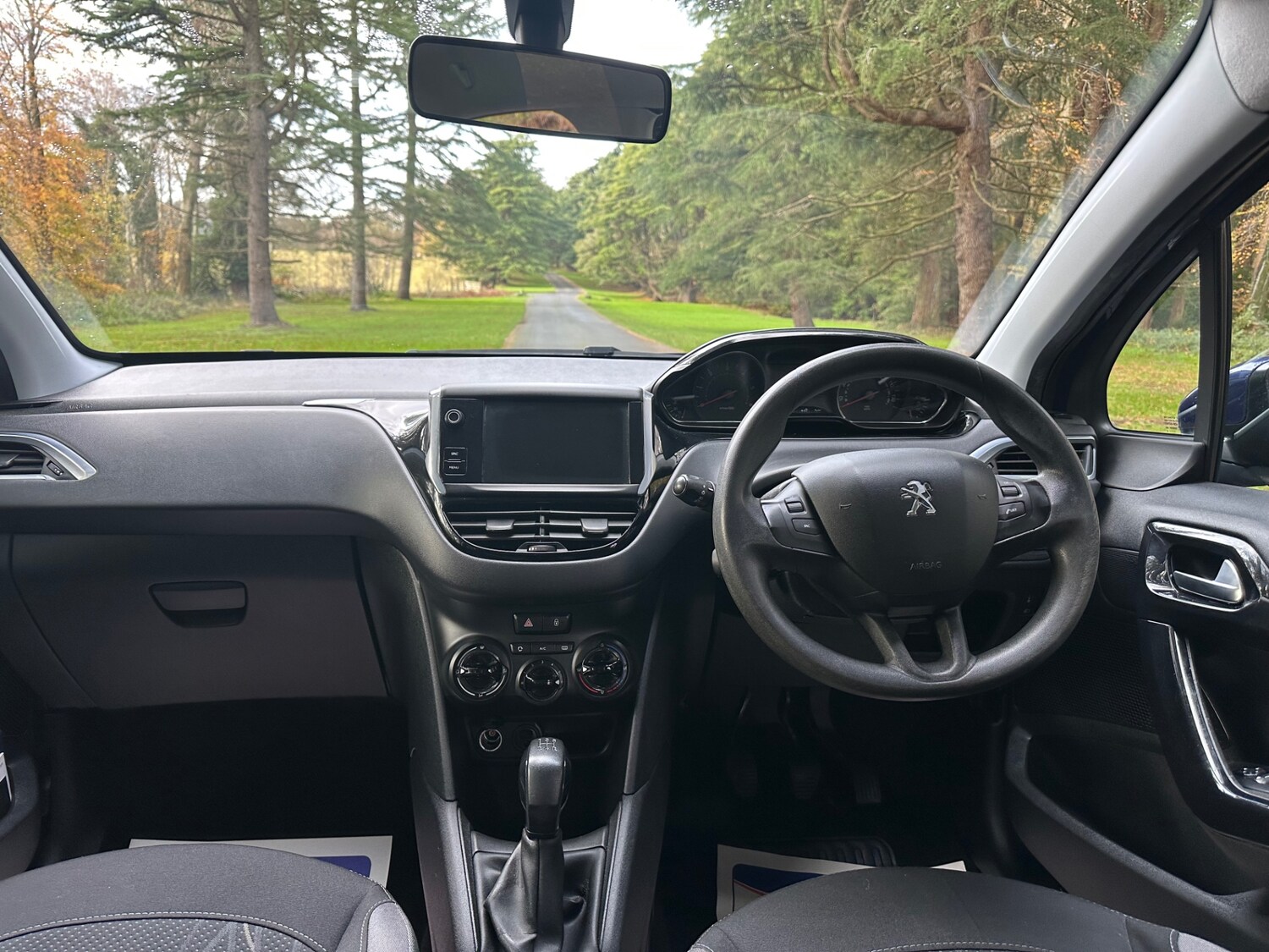 Used Peugeot 208 2015 for sale - 76785486: Photo 11