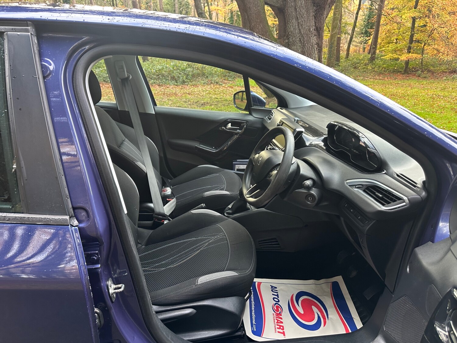 Used Peugeot 208 2015 for sale - 76785486: Photo 12