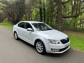 2015 (15) - 2.0 TDI CR Elegance 5dr