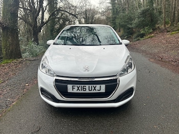 Used Peugeot 208 2016 for sale - 77337037: Photo