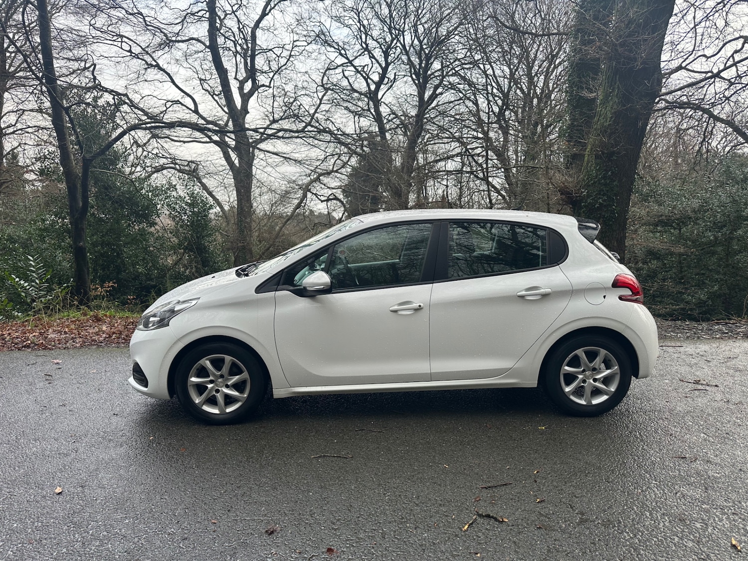 Used Peugeot 208 2016 for sale - 77337037: Photo 4